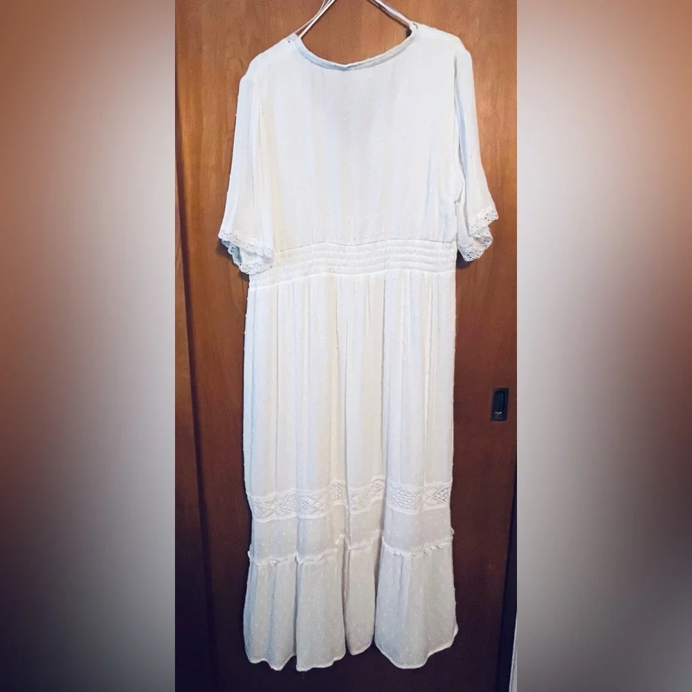 Knox Rose White Goddess Dress with Lace Detail - Picture 2 of 5